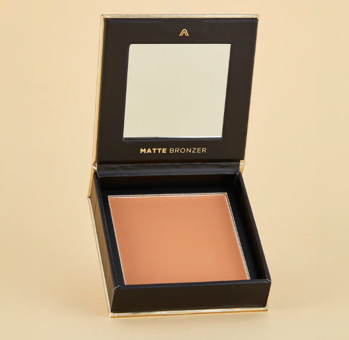 Matte Bronzer 1St Scene Atenea