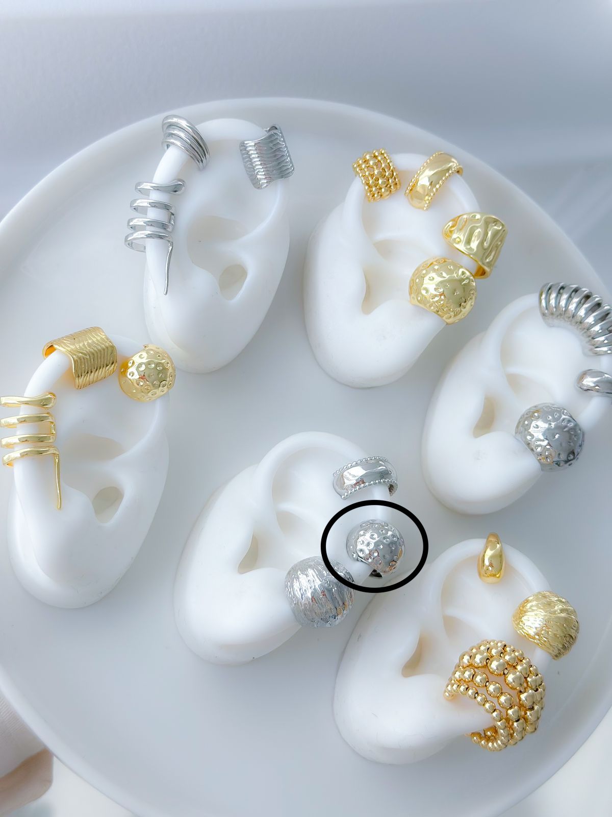 Earcuff Ary Pequeño Plateado