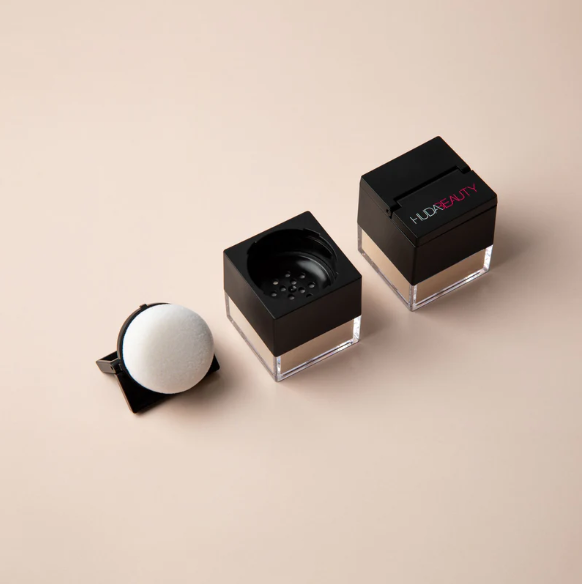 Polvo Suelto Huda Pequeño