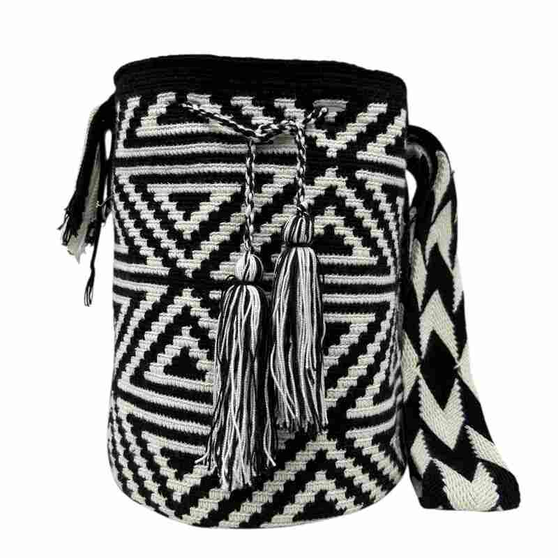 MOCHILA WAYUU DISEÑO #44