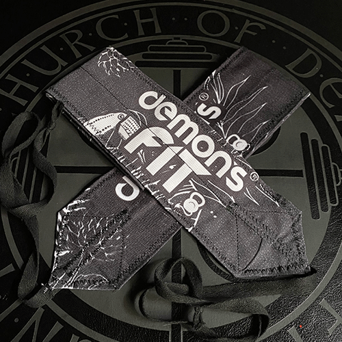 LEAVES AND TOUCAN WRIST WRAPS