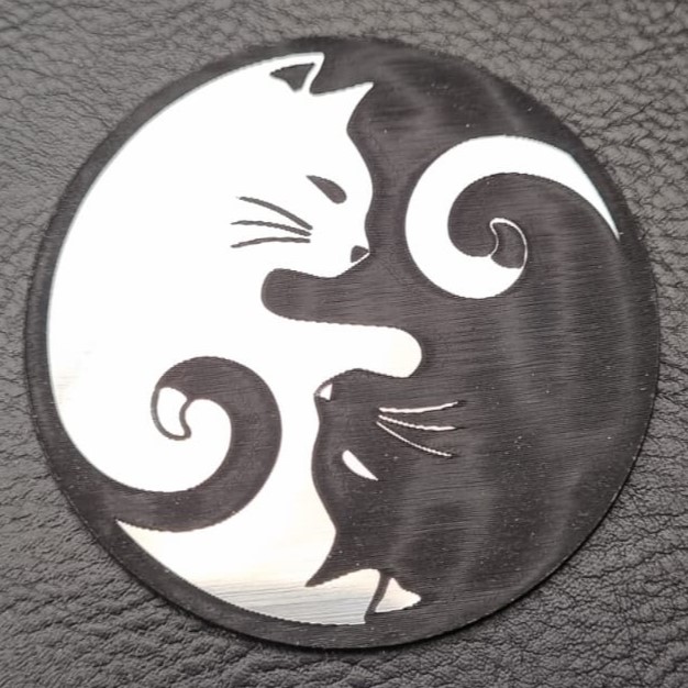 EMBLEMA YIN YAN CAT