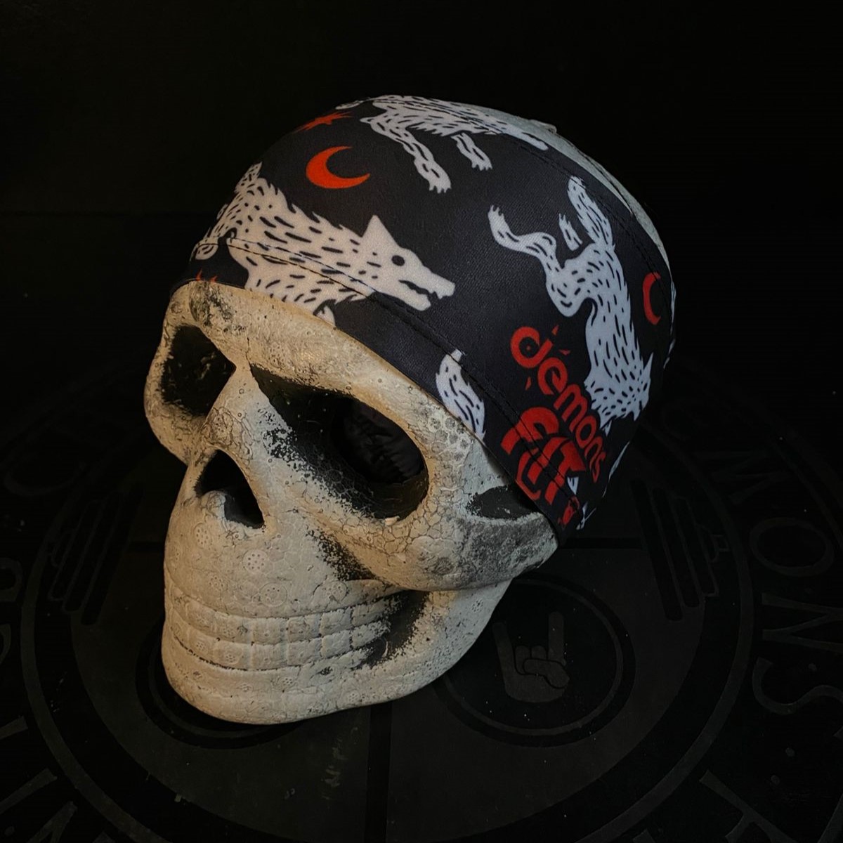 BANDANA WOLVES IN THE NIGHT