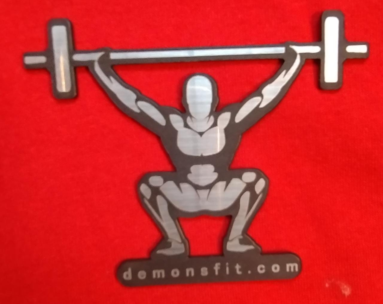 EMBLEMA LEVANTADOR CLASICO 9.2X7.3 CM