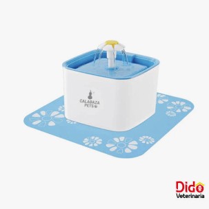 FUENTE CUADRADA CON TAPETE-2.5LTR