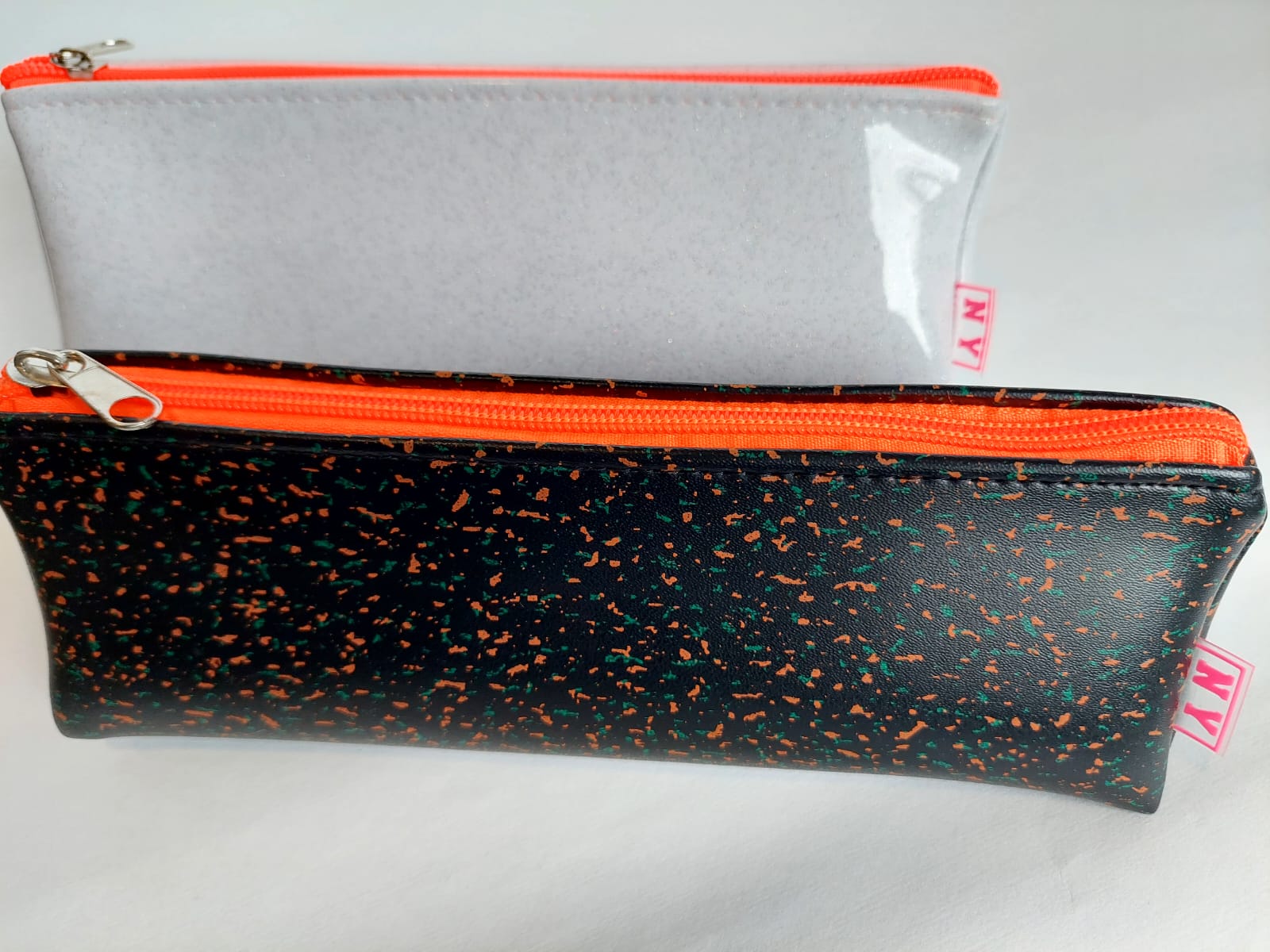 CARTUCHERA GRANDE TRIANGULAR