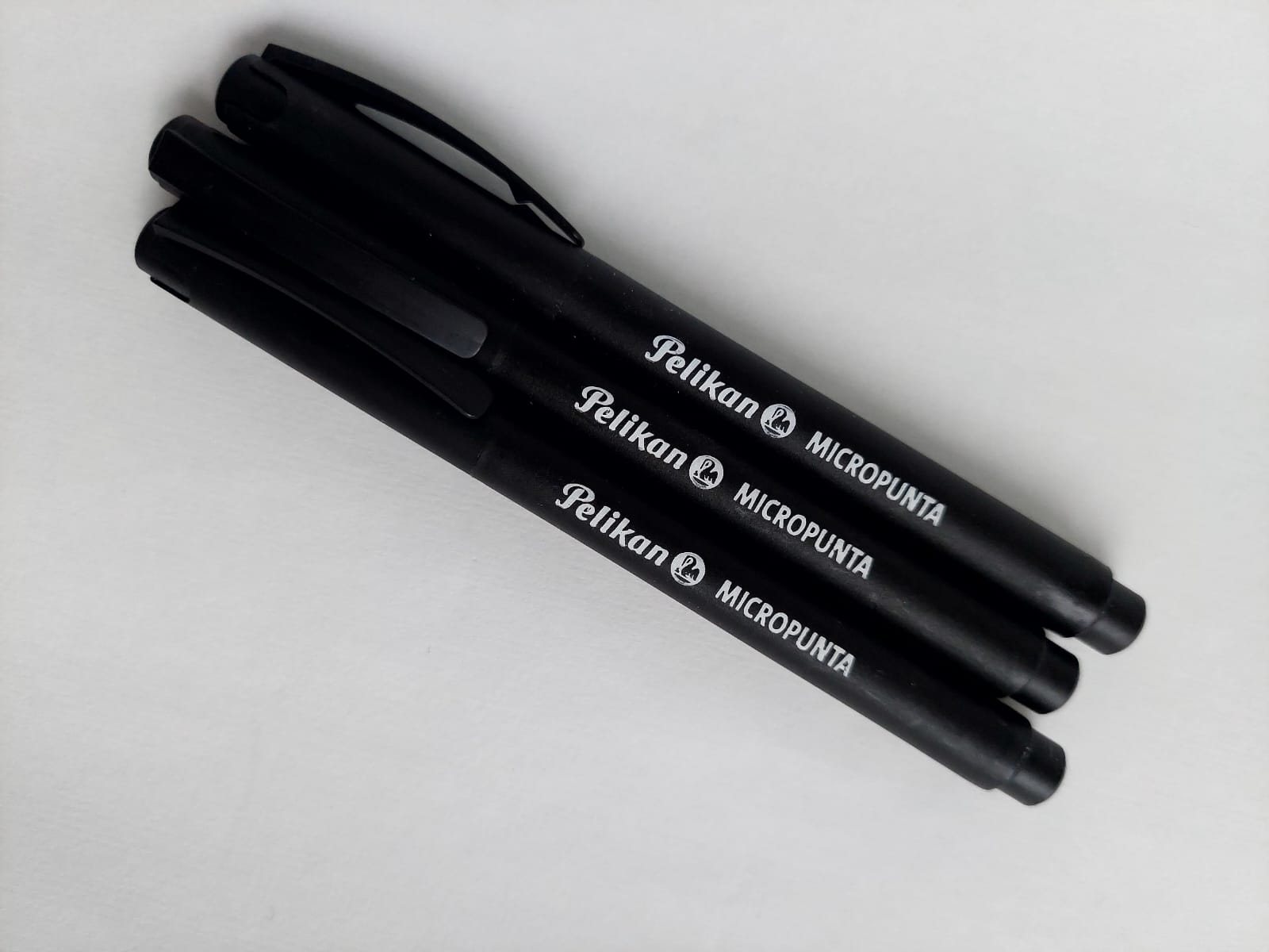 MICROPUNTA PELIKAN NEGRO 157