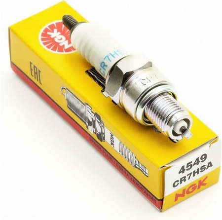 BUJA CR7HSA NKG 10MM ROSCA CORTA