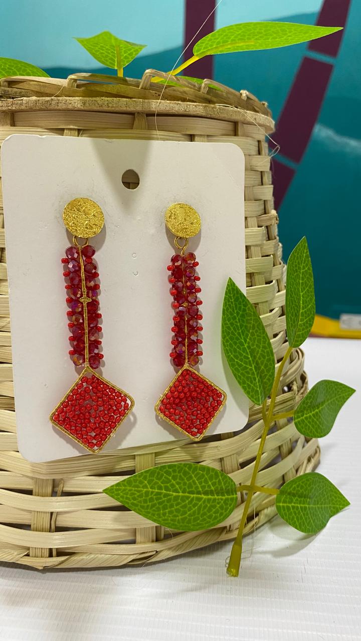 Aretes largos rojo