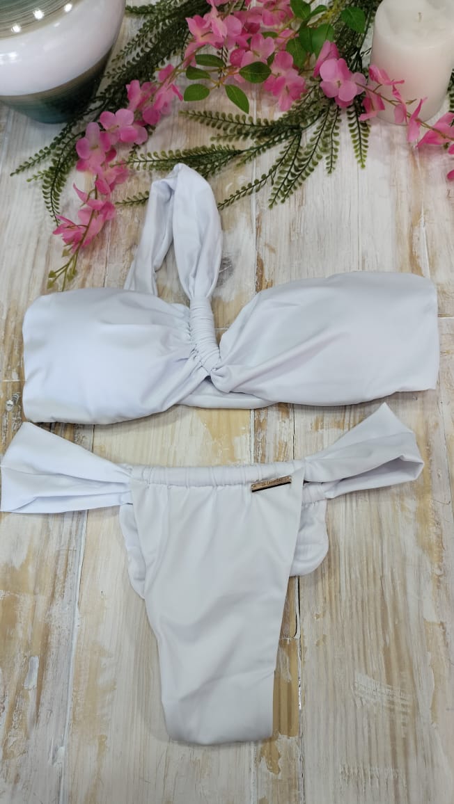 Bikini blanco un brazo
