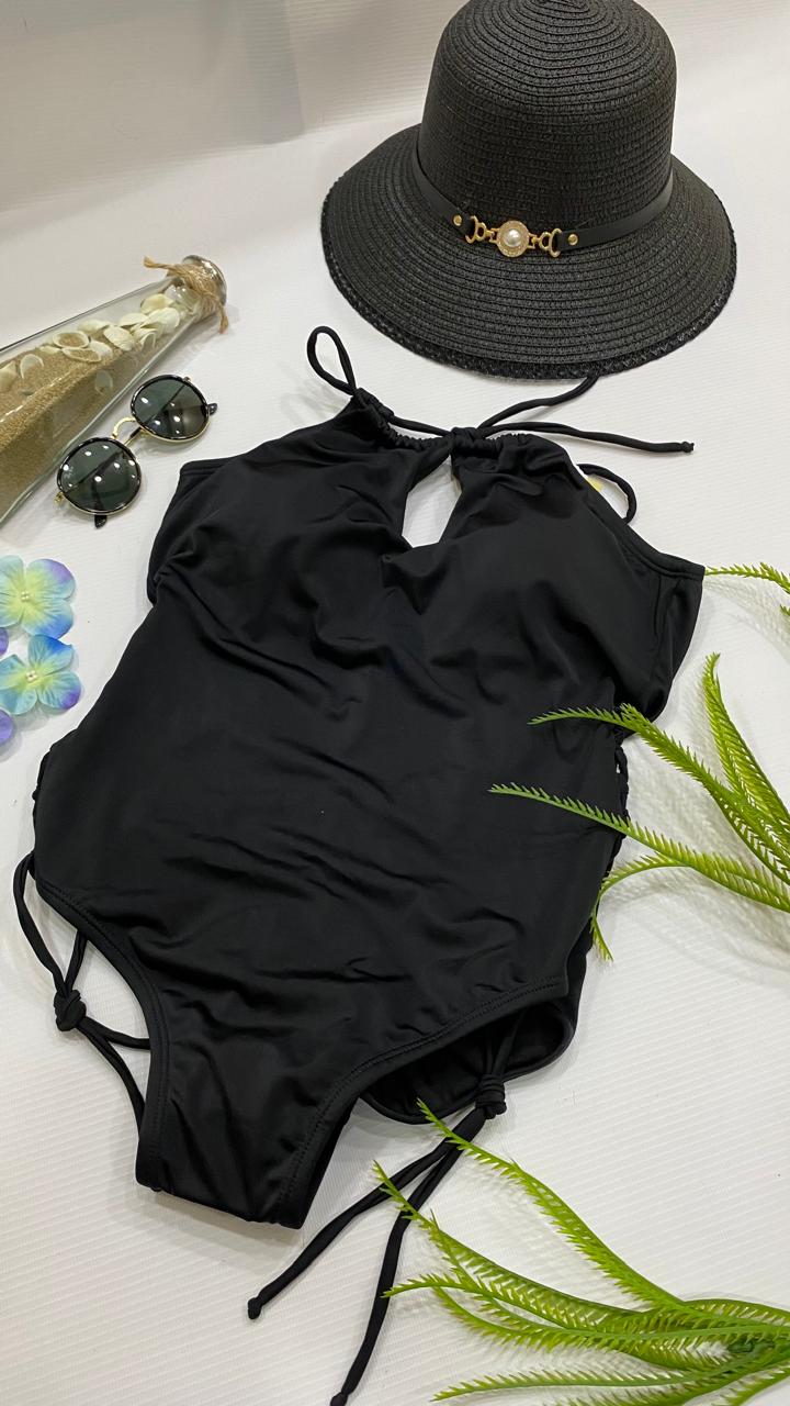 Enterizo negro tiras