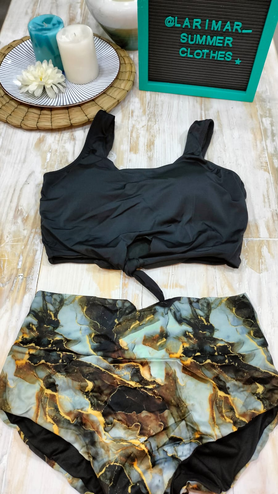 Bikini costillero negro con dorado