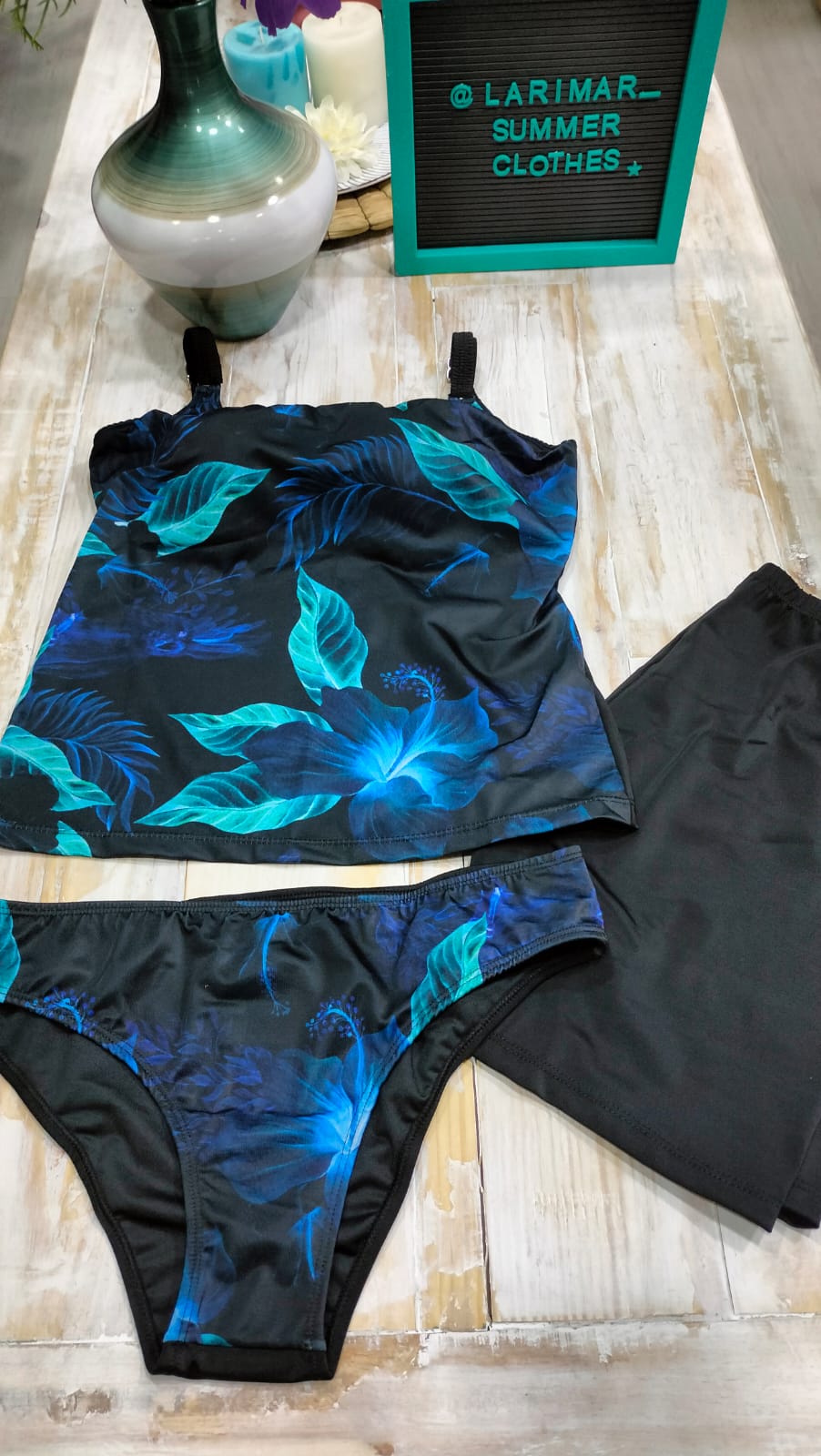 Bikini pantaloneta + tanga + camisa esqueleto negro hojas azules