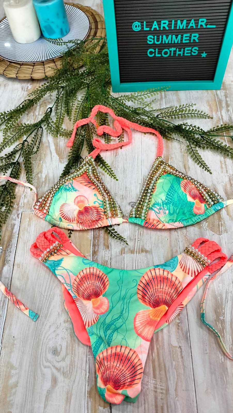 Bikini triangulo decorado perlas y balines panty trenzado macrame