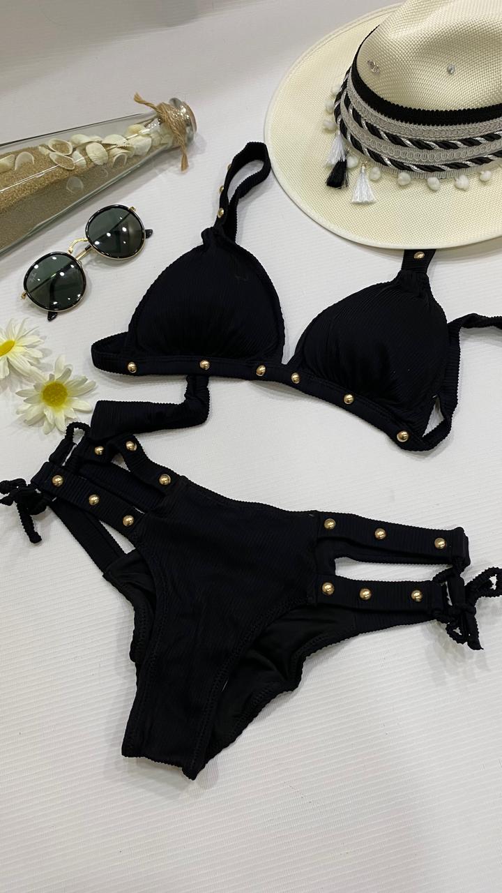 Bikini negro taches