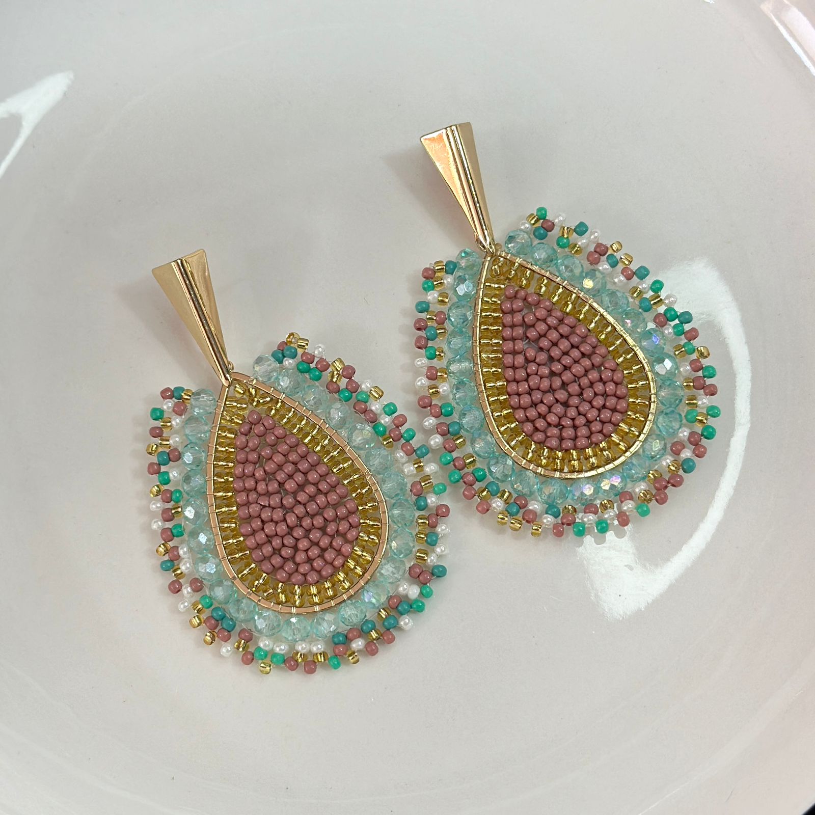 ARETAS TEJIDAS MOSTACILLA DA081