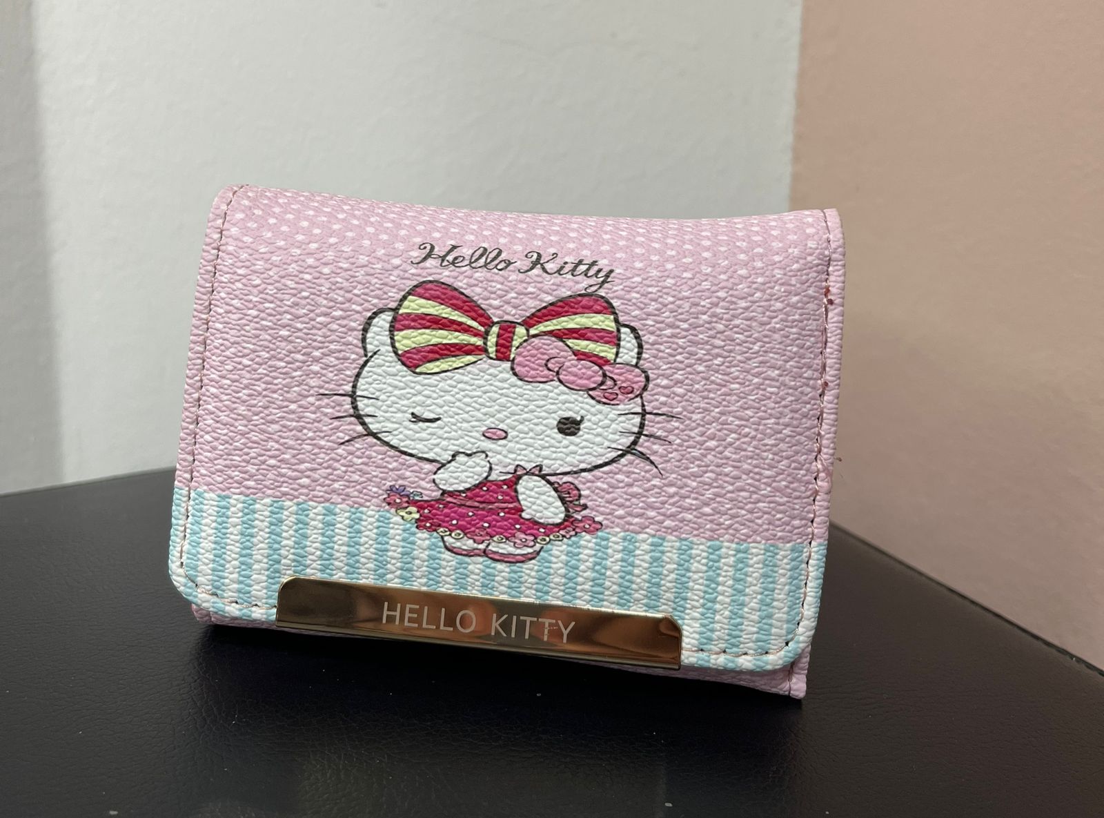BILLETERA PEQUEÑA HELLO KITTY A6000-301