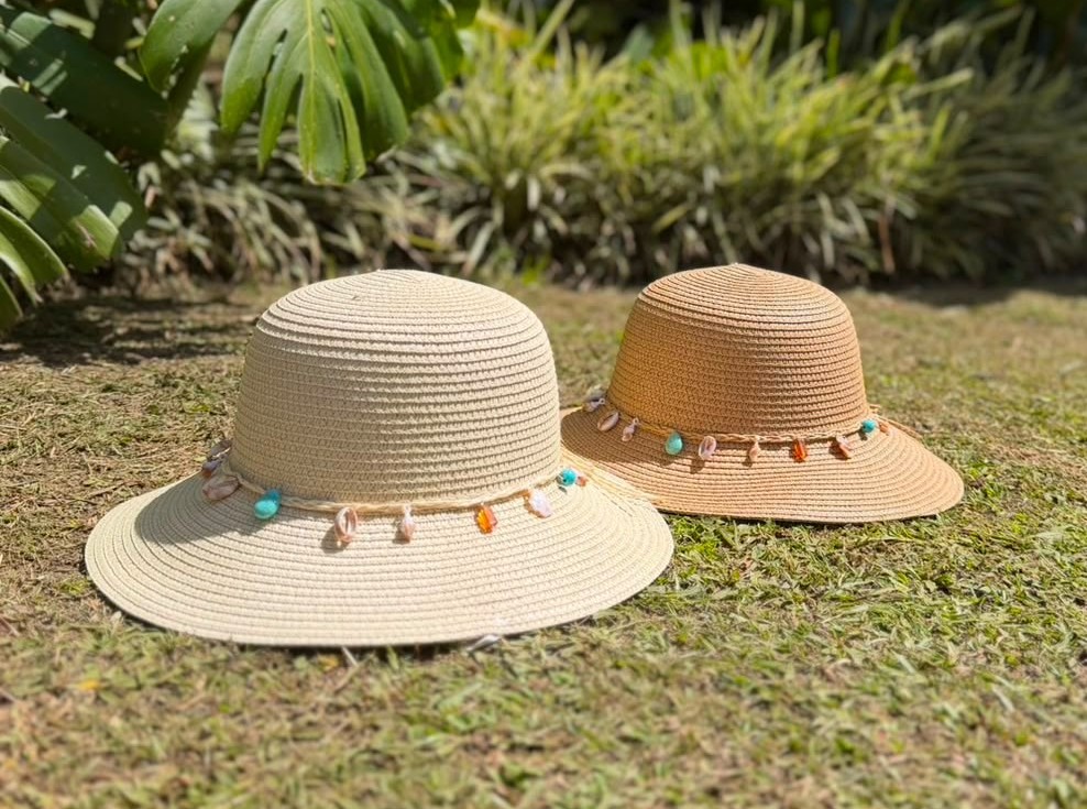 SOMBRERO PEQUEÑO CONCHAS Y CARACOLES AJ1014
