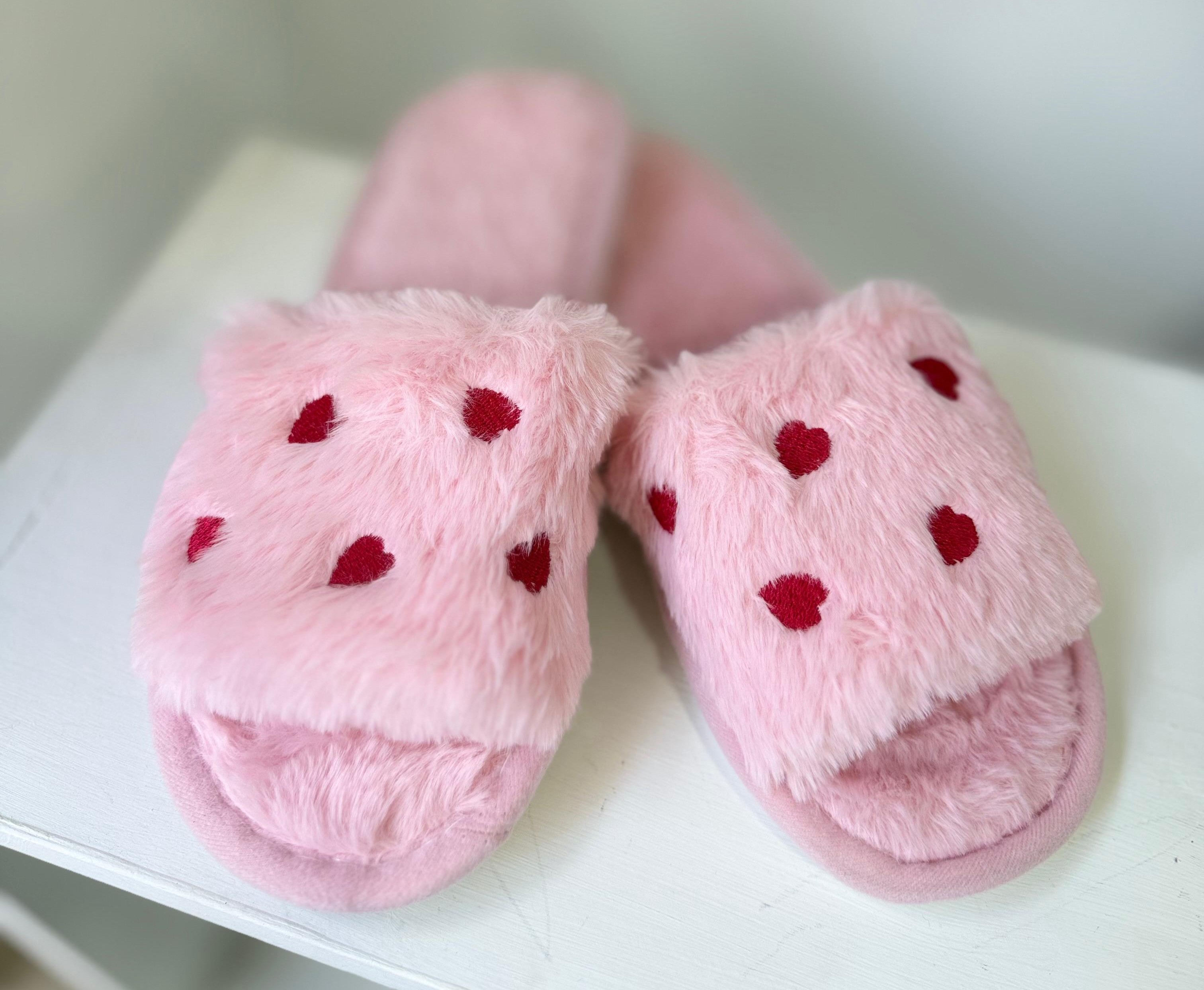 PANTUFLAS CORAZONES ROSADA MIIA 509