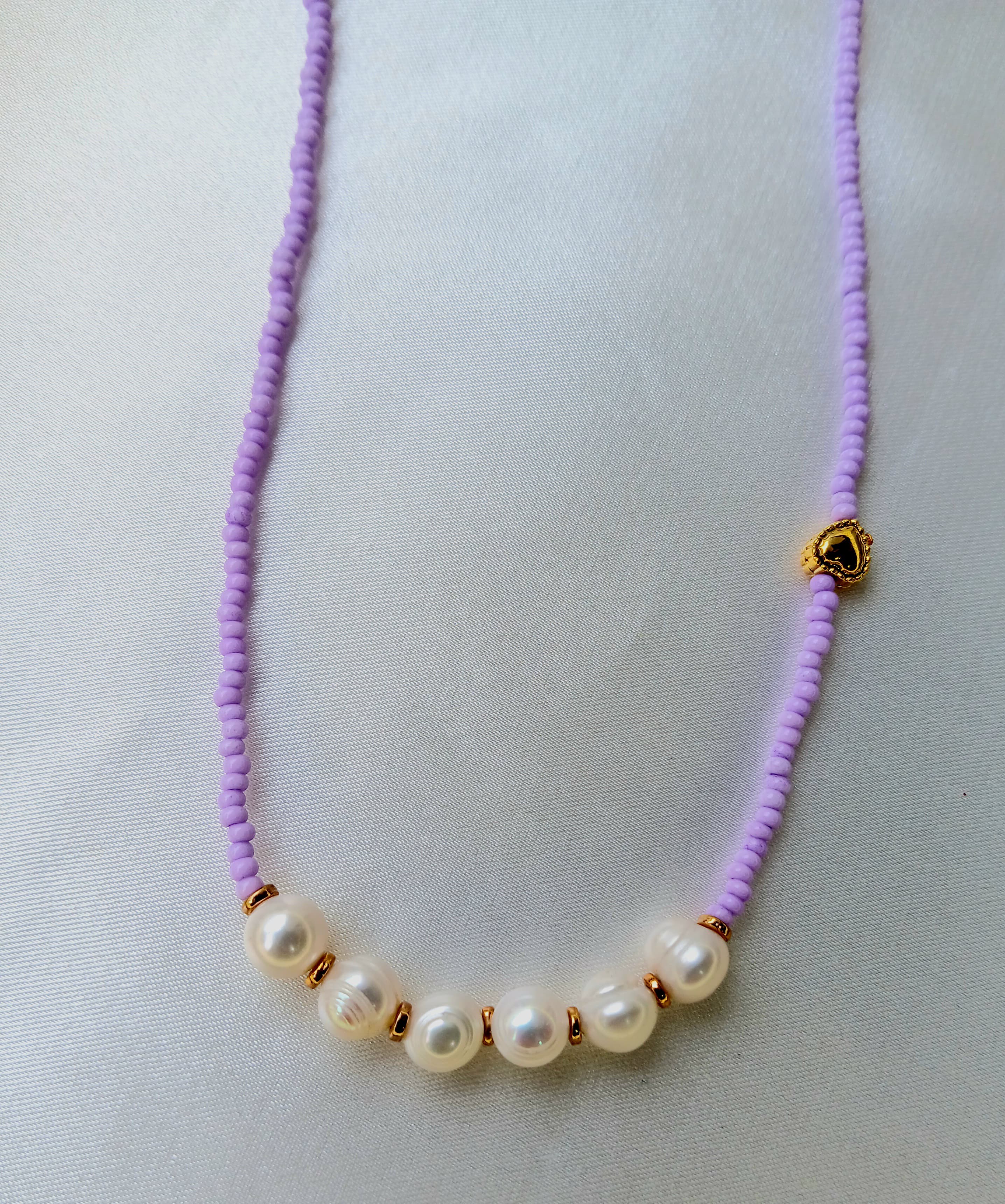 COLLAR PERLAS LILA