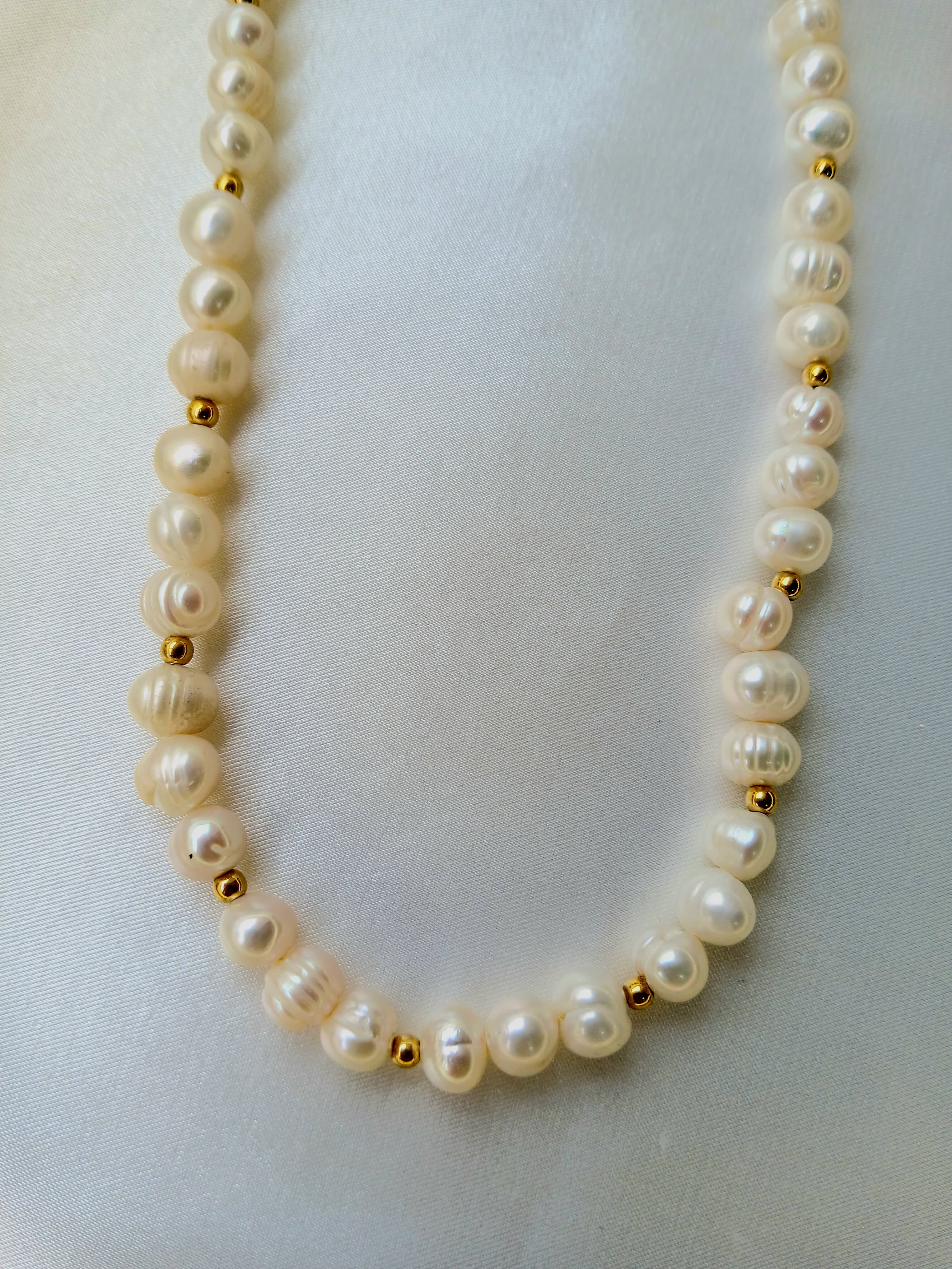 COLLAR TRES PERLAS