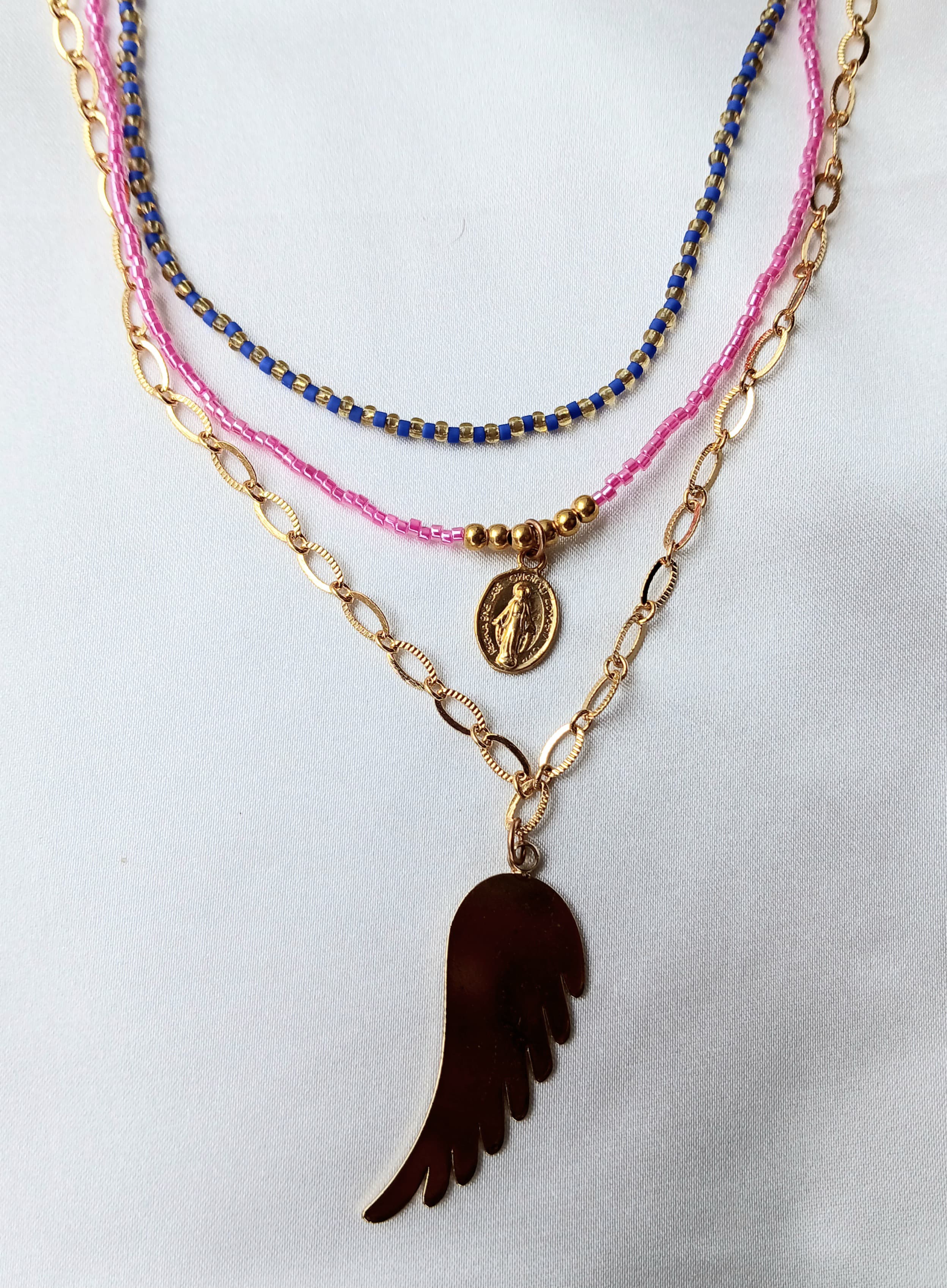 COLLAR TRIPLE PLUMA