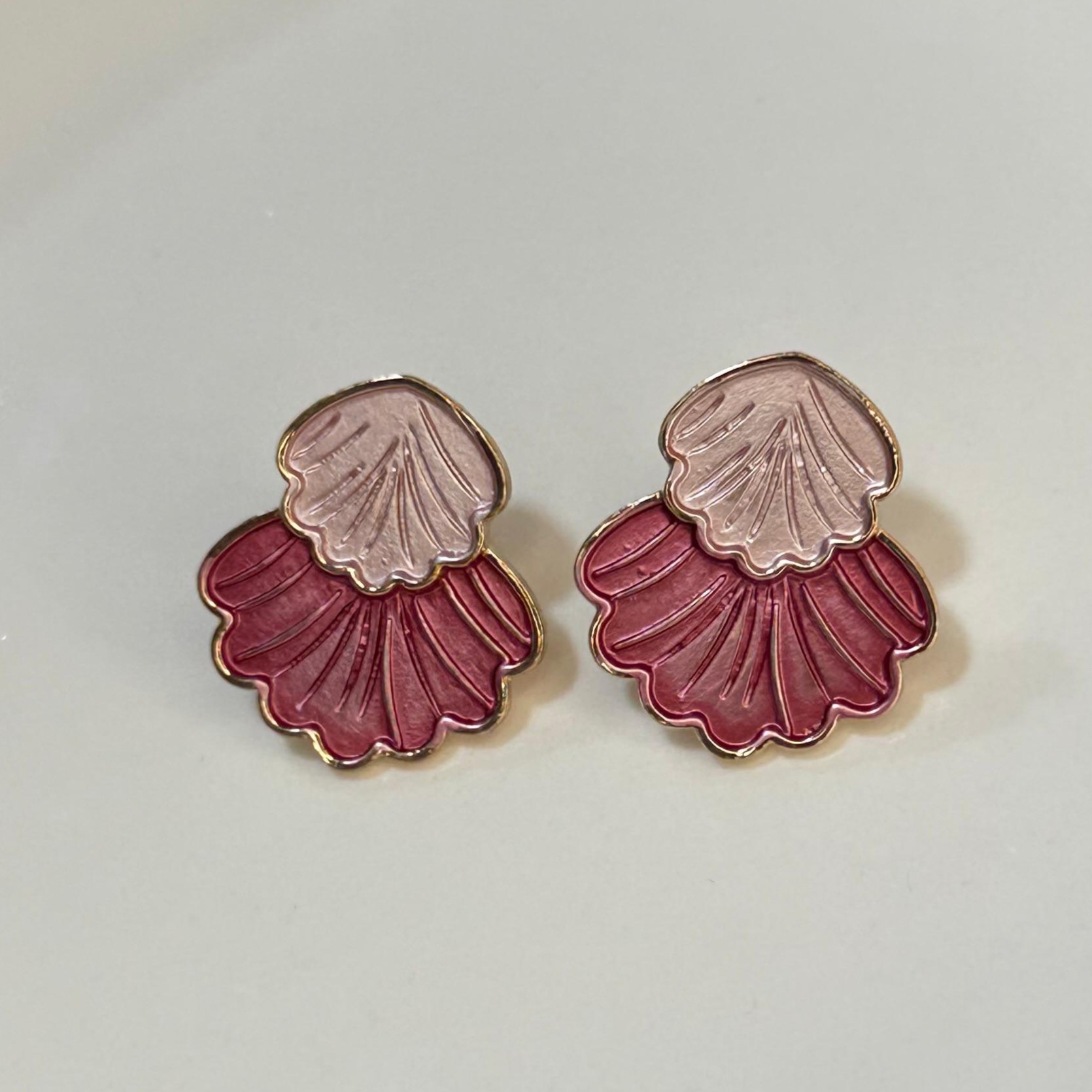 ARETES 2 HOJAS ROSADAS DA122505