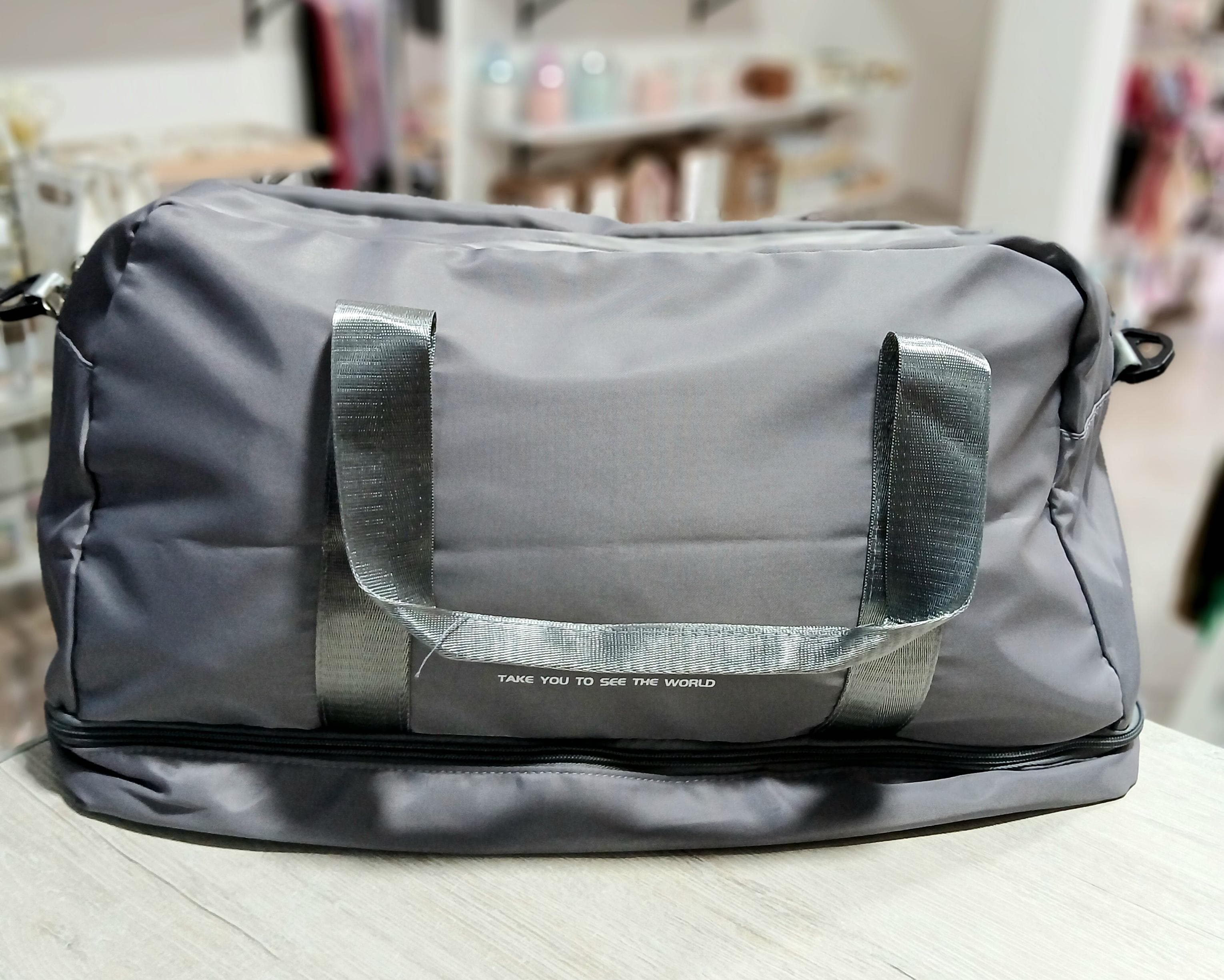 Bolso deportivo travel gris