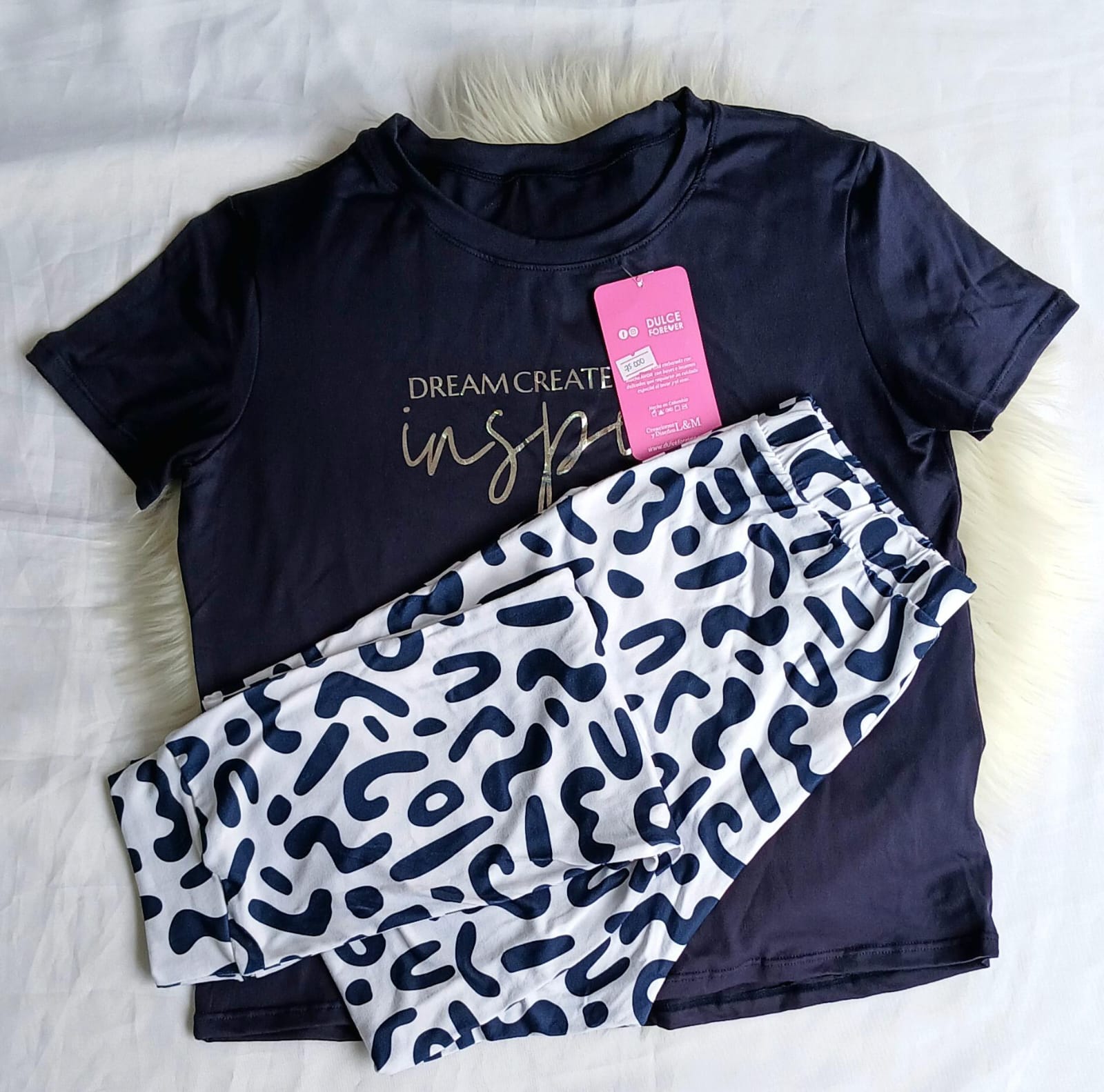 Pijama pantalon simbolos blusa manga letras azul