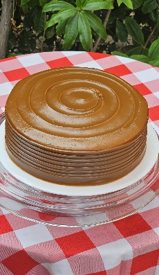 Torta vainilla arequipe de 12 a 15 porciones