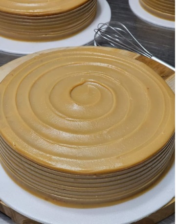 Torta dulce de leche de 20-25 porciones