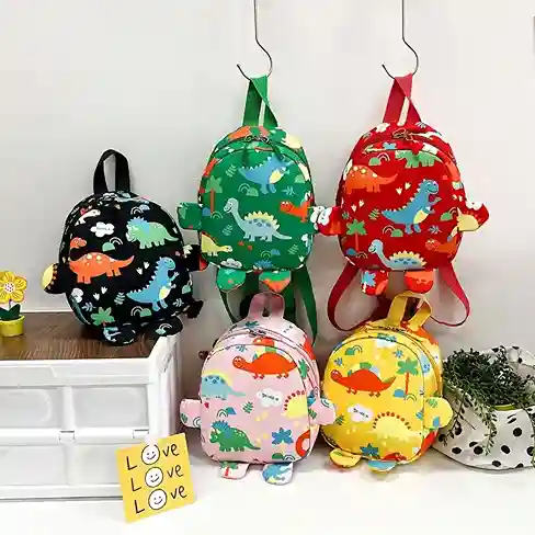 MONCHILA INFANTIL CON ESTAMPADO