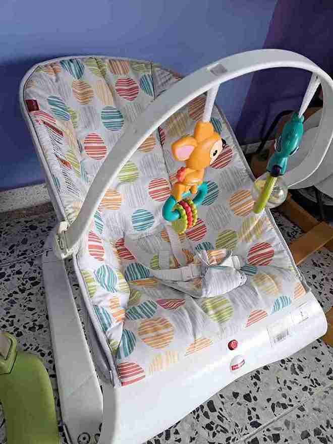 SILLA ANTIREFLUJO GRIS BOLAS COLORES F.P