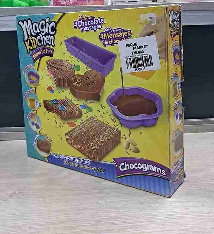 MOLDES PARA CHOCOLATES MAGIC KITCHEN