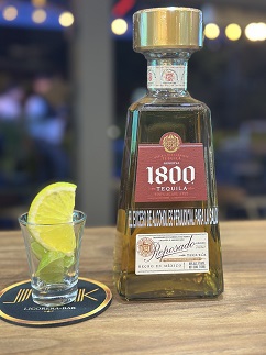 1800 Reposado botella 750ml