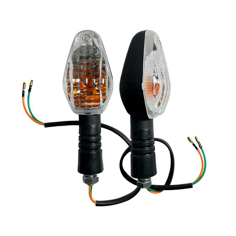 DIRECCIONALES AX-4 LENTE TRANSP TIPO ORIG (PAR)  (K7.2)