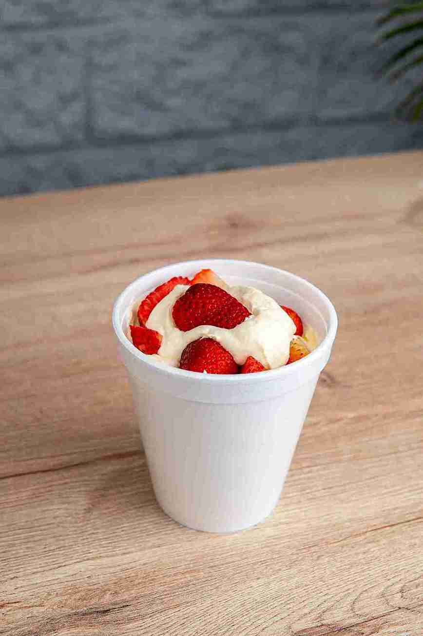 MEGOfresas con crema 24 oz