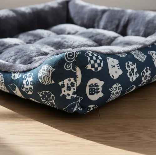 CAMA CON GATITOS MEDIANA