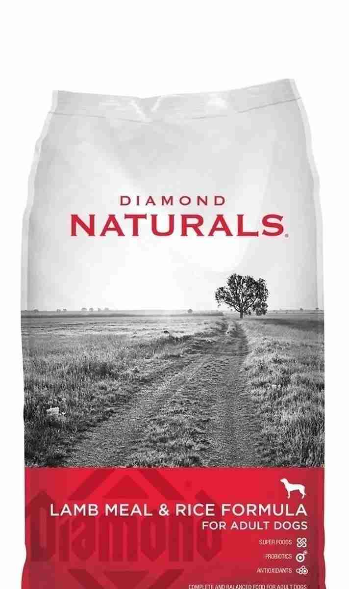 DIAMOND NATURALS PERRO ADULTO  CORDERO Y ARROZ  2.72KG